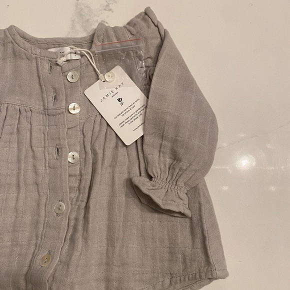 *SOLD* Jamie Kay Top NWT - Picture 2 of 3